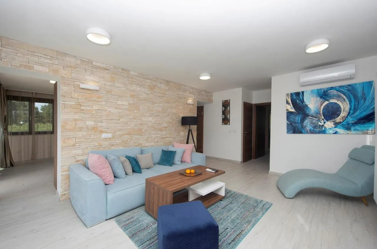Villa Marija Sveti Filip i Jakov 4*,