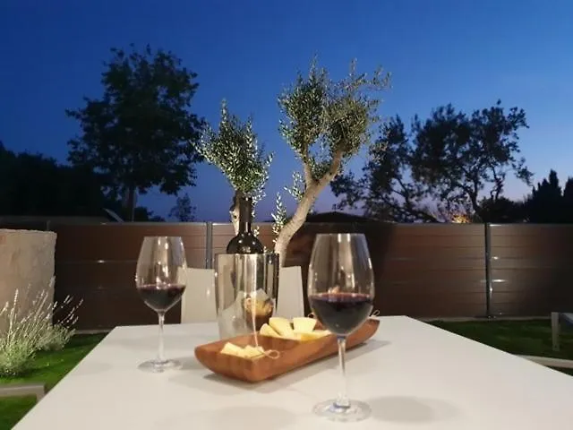 Villa Marija Sveti Filip i Jakov 4*,